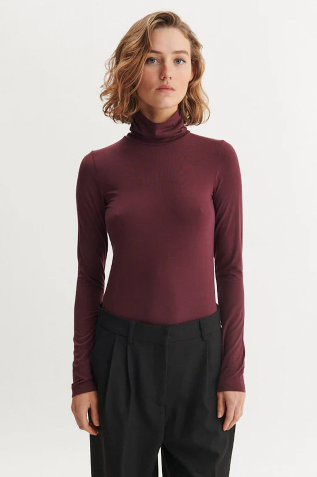 Basic Apparel Joline T-Neck T-shirts 475 Port Royale